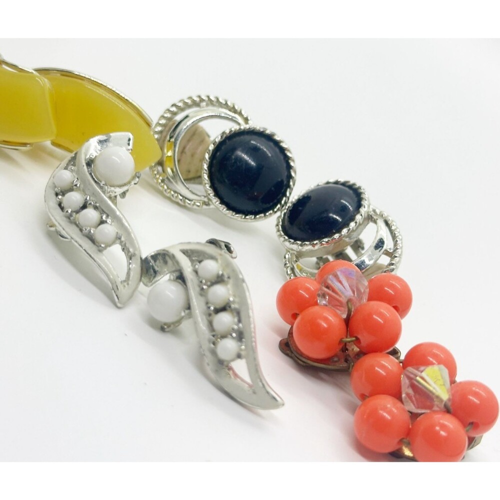 Lucite Earring Set of 4 Bead Cluster Clip On Sara Coventry Orange Yellow Black